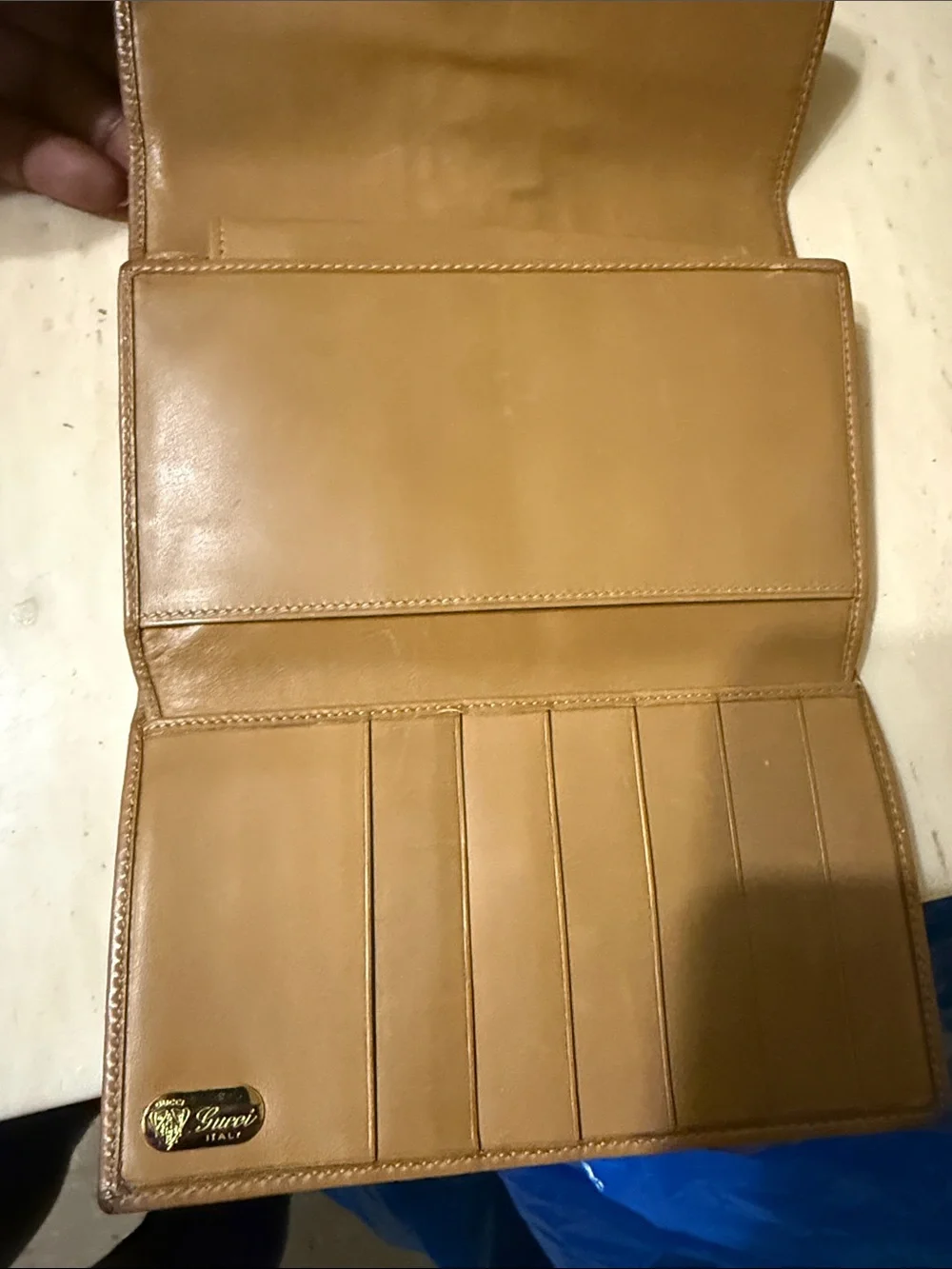 Gucci Tan Leather Card Wallet with Gold Logo Plaque